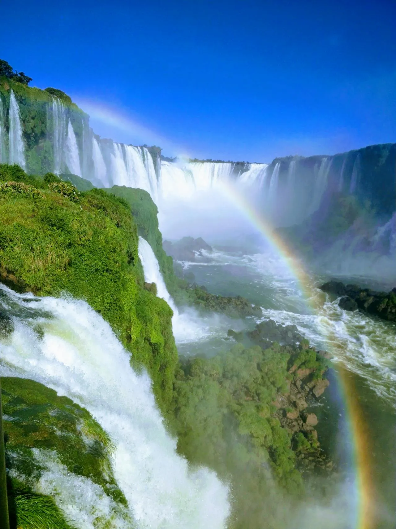 Iguazú Falls (Cataratas del Iguazú) 1