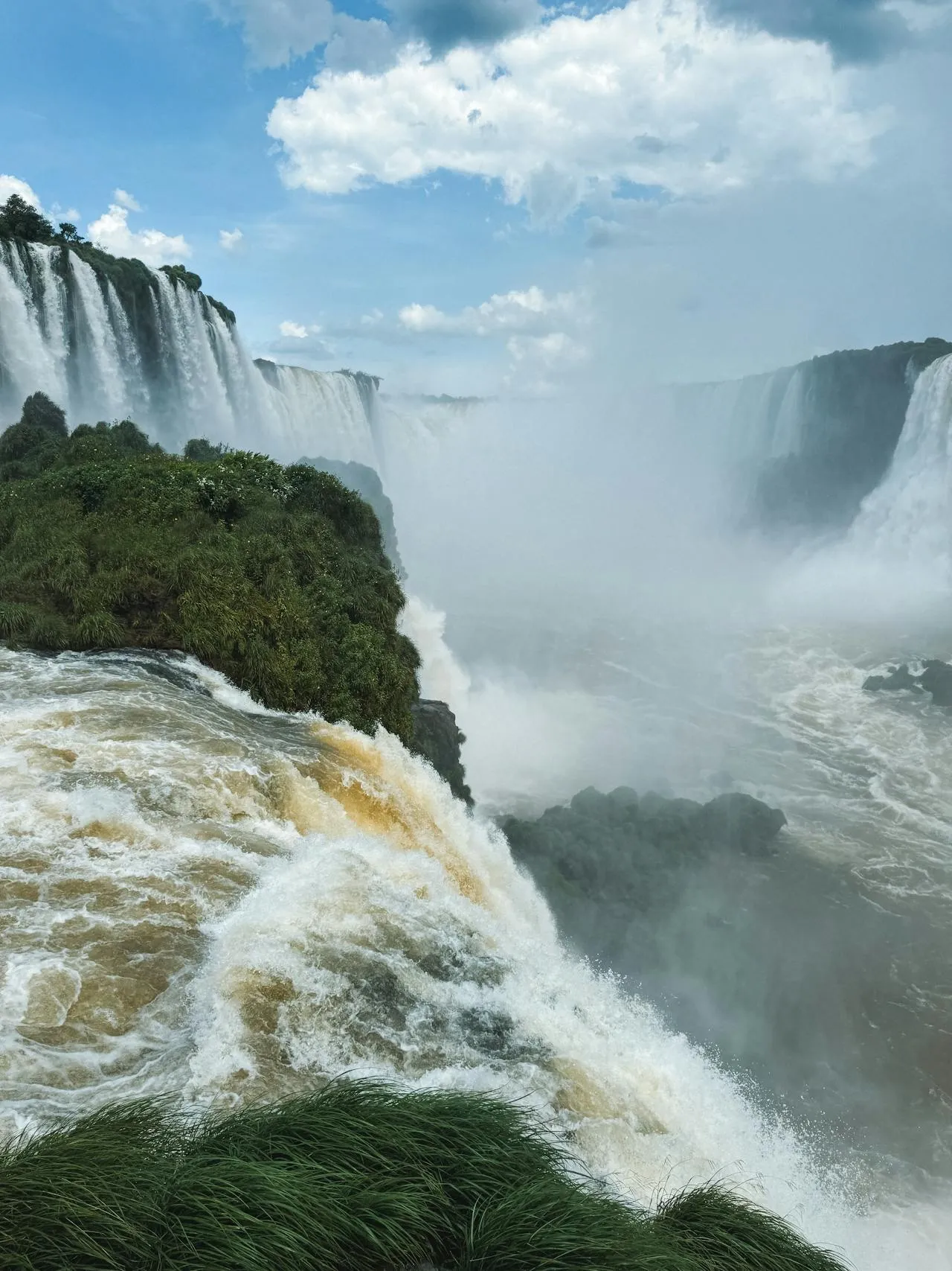 Iguazú Falls (Cataratas del Iguazú) 2
