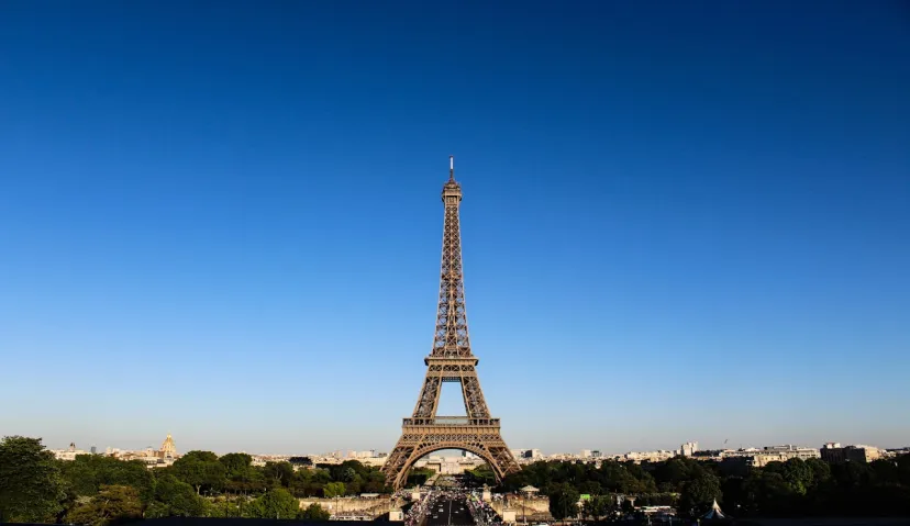 Paris tour with interesting places 6