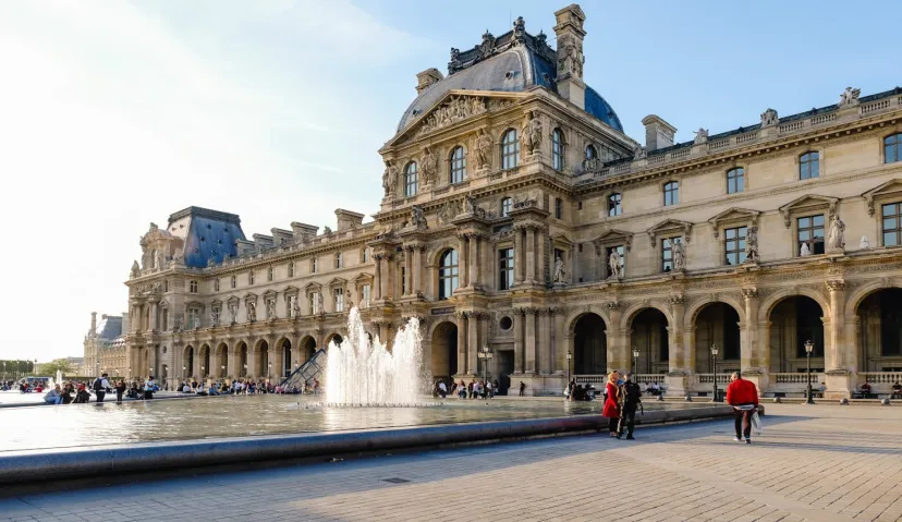 Paris tour with interesting places 2
